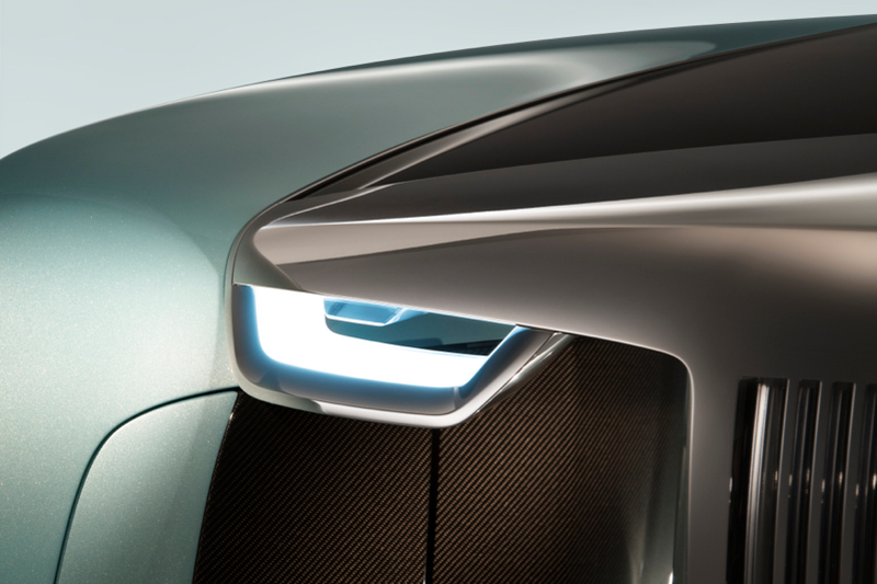 Illustration for article titled The Rolls-Royce 103EX Is A Bizarre Retro Gaze Into A Square-Wheeled Future